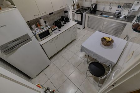Apartamento à venda com 130m², 3 quartos e sem vagaCozinha