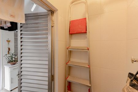 Apartamento à venda com 130m², 3 quartos e sem vagaBanheiro de Serviço