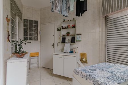 Apartamento à venda com 130m², 3 quartos e sem vagaÁrea de Serviço