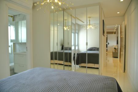 Apartamento à venda com 78m², 2 quartos e 2 vagasSuíte 1