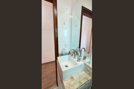 Apartamento à venda com 172m², 3 quartos e 2 vagasBanheiro