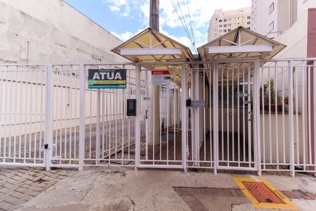 Apartamento para alugar com 44m², 2 quartos e sem vaga Apartamento para alugar com 44m², 2 quartos e sem vagaFachada