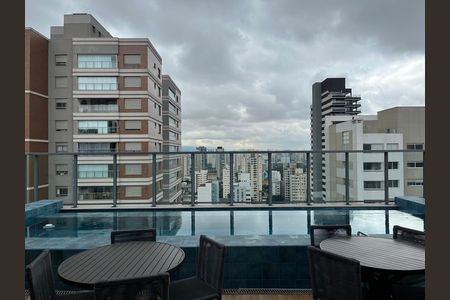 Apartamento para alugar com 25m², 1 quarto e sem vaga Apartamento para alugar com 25m², 1 quarto e sem vagaÁrea comum - Piscina