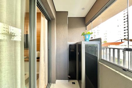 Studio para alugar com 26m², 1 quarto e sem vaga Studio para alugar com 26m², 1 quarto e sem vagaVaranda