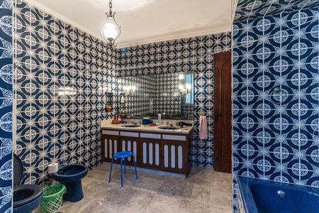 Casa à venda com 600m², 5 quartos e 5 vagasBanheiro Social