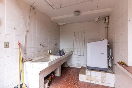 Casa à venda com 600m², 5 quartos e 5 vagasÁrea de Serviço 2