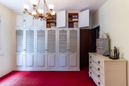 Casa à venda com 600m², 5 quartos e 5 vagas Suíte 2