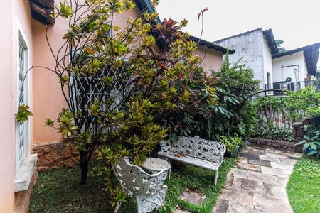 Casa à venda com 600m², 5 quartos e 5 vagasÁrea Externa