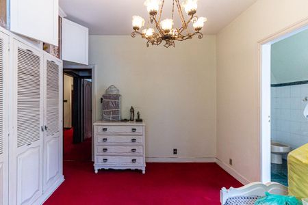 Casa à venda com 600m², 5 quartos e 5 vagas Suíte 2