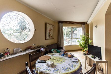 Casa à venda com 600m², 5 quartos e 5 vagasSala 3