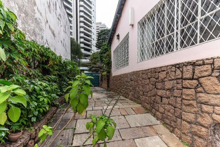 Casa à venda com 600m², 5 quartos e 5 vagasÁrea Externa