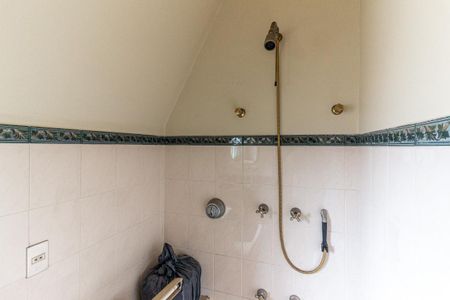 Casa à venda com 600m², 5 quartos e 5 vagasBanheiro da Suíte 2