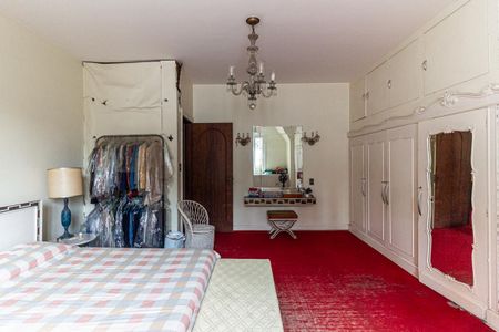 Casa à venda com 600m², 5 quartos e 5 vagas Suíte 1