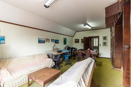 Casa à venda com 600m², 5 quartos e 5 vagas Suíte 3