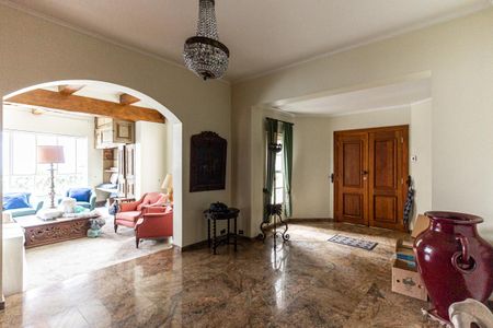 Casa à venda com 600m², 5 quartos e 5 vagasSaleta