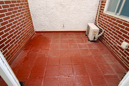 Casa à venda com 150m², 3 quartos e 2 vagasVaranda