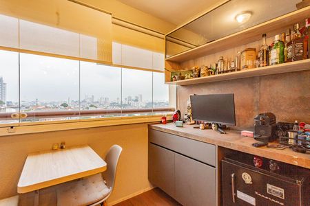 Apartamento à venda com 70m², 3 quartos e 2 vagasVaranda