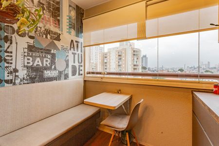 Apartamento à venda com 70m², 3 quartos e 2 vagasVaranda