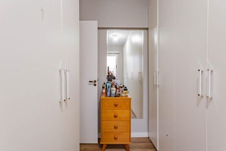 Apartamento à venda com 70m², 3 quartos e 2 vagasQuarto 2