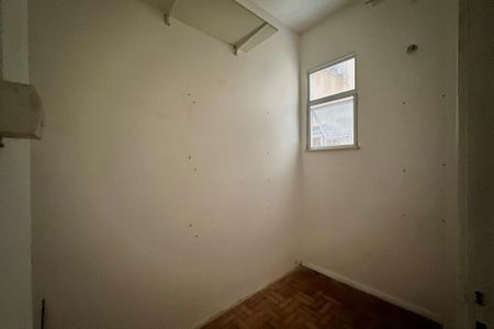 Apartamento à venda com 120m², 2 quartos e sem vagaQuarto de Serviço