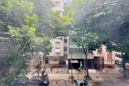 Apartamento à venda com 120m², 2 quartos e sem vagaVista