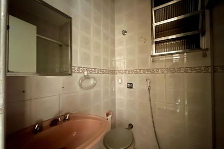 Apartamento à venda com 120m², 2 quartos e sem vagaBanheiro