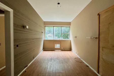 Apartamento à venda com 120m², 2 quartos e sem vagaSala