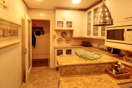 Apartamento à venda com 186m², 3 quartos e 5 vagasCozinha