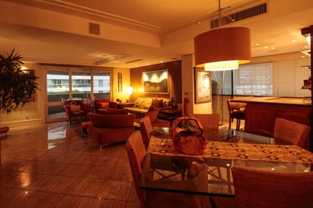 Apartamento à venda com 186m², 3 quartos e 5 vagasSala