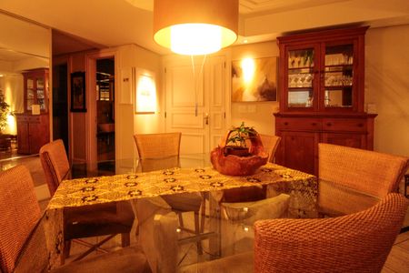 Apartamento à venda com 186m², 3 quartos e 5 vagasSala