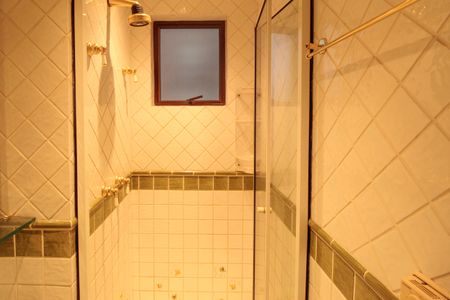 Apartamento à venda com 186m², 3 quartos e 5 vagasBanheiro da Suíte 2