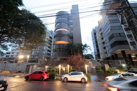 Apartamento à venda com 186m², 3 quartos e 5 vagasFachada