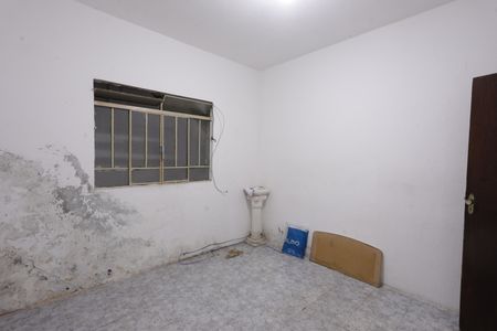 Casa à venda com 252m², 3 quartos e 2 vagasQuarto 2