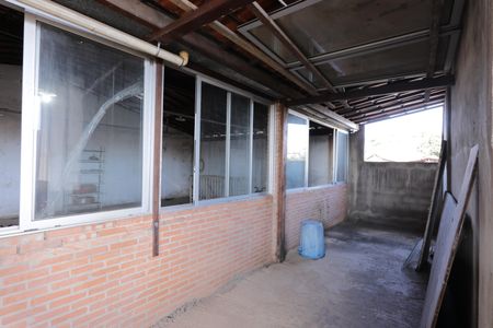 Casa à venda com 252m², 3 quartos e 2 vagasEspaço Superior