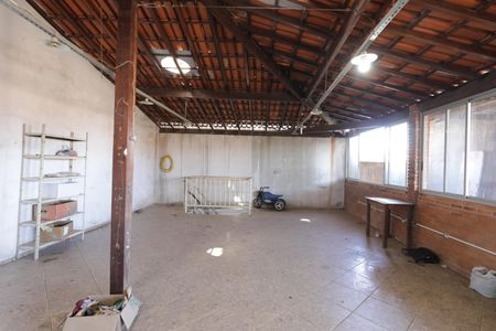 Casa à venda com 252m², 3 quartos e 2 vagasEspaço Superior