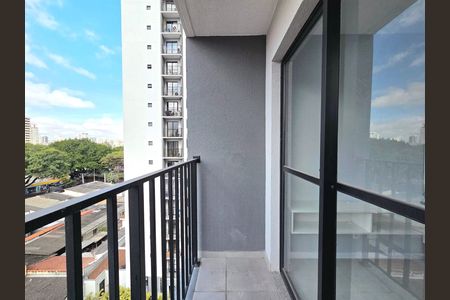 Apartamento à venda com 27m², 1 quarto e sem vaga Apartamento à venda com 27m², 1 quarto e sem vagaVaranda