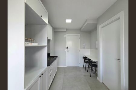 Apartamento à venda com 27m², 1 quarto e sem vaga Apartamento à venda com 27m², 1 quarto e sem vagaSala/Cozinha