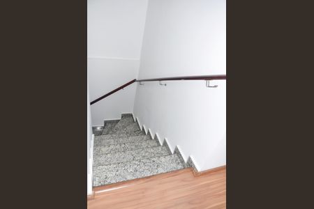 Casa à venda com 110m², 3 quartos e 3 vagasEscada para os Quartos