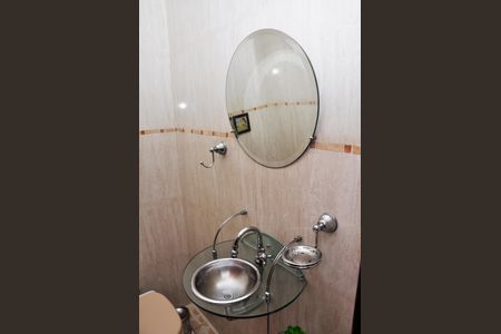 Casa à venda com 110m², 3 quartos e 3 vagasBanheiro de Serviço