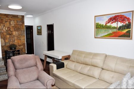 Casa à venda com 110m², 3 quartos e 3 vagasSala