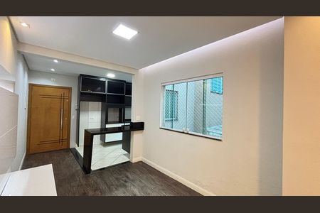 Apartamento para alugar com 110m², 2 quartos e 2 vagasSala