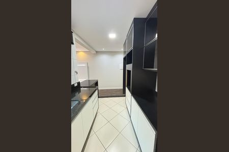 Apartamento para alugar com 110m², 2 quartos e 2 vagasCozinha