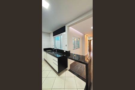 Apartamento para alugar com 110m², 2 quartos e 2 vagasCozinha