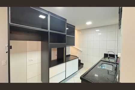 Apartamento para alugar com 110m², 2 quartos e 2 vagasCozinha