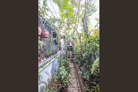 Casa à venda com 237m², 4 quartos e 4 vagasCorredor