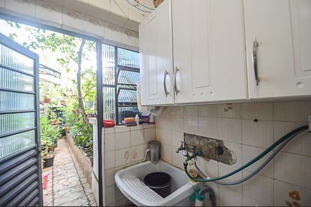 Casa à venda com 237m², 4 quartos e 4 vagasÁrea de Serviço