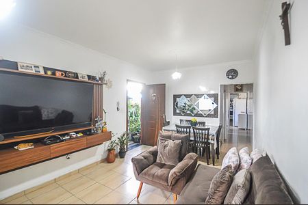 Casa à venda com 237m², 4 quartos e 4 vagasSala