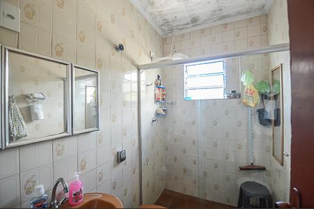 Casa à venda com 237m², 4 quartos e 4 vagasBanheiro da Suíte 2