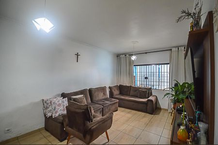 Casa à venda com 237m², 4 quartos e 4 vagasSala