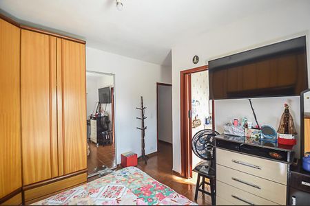 Casa à venda com 237m², 4 quartos e 4 vagasQuarto Suíte